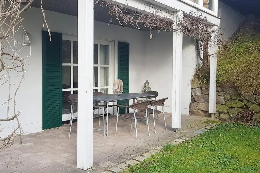 City-Close Oasis In The Green Deggendorf Apartment